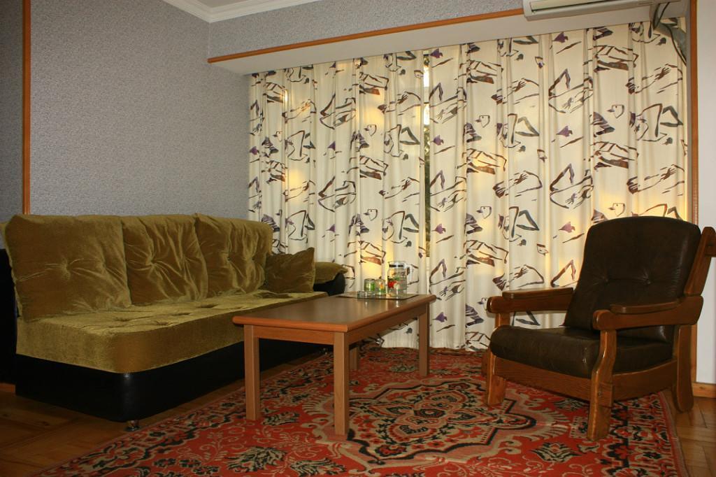 Отель Caucasus Телави Экстерьер фото
